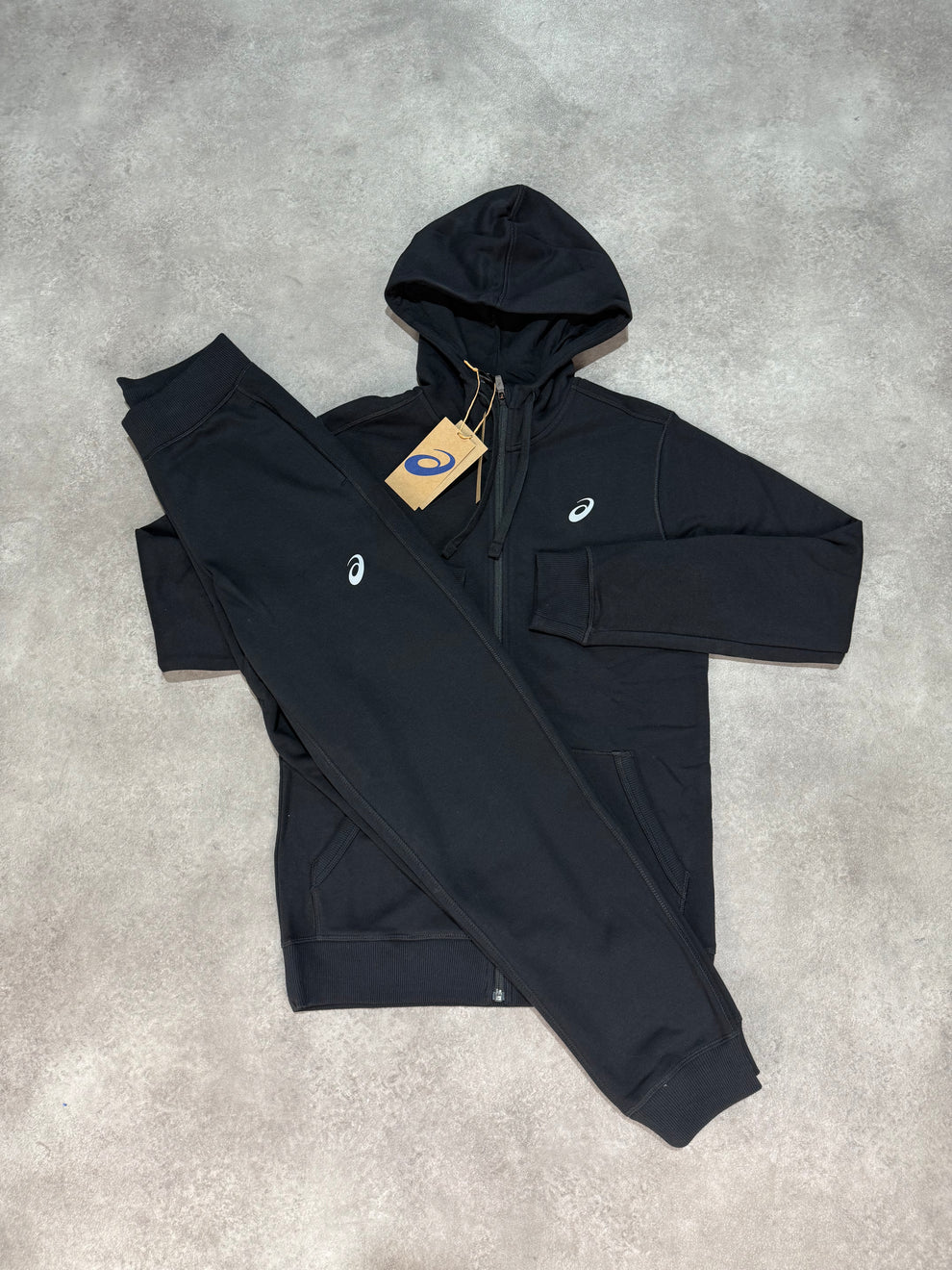 Asics – Survêtement Zippé Intégral | Noir Performance – Léger, Respirant et Ensemble d’Entraînement Athlétique