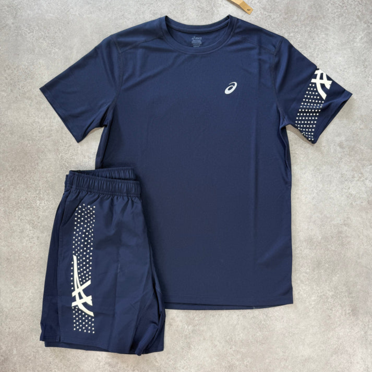 Asics – Ensemble de Running | Bleu – Léger, Respirant et Tenue d’Entraînement Performante