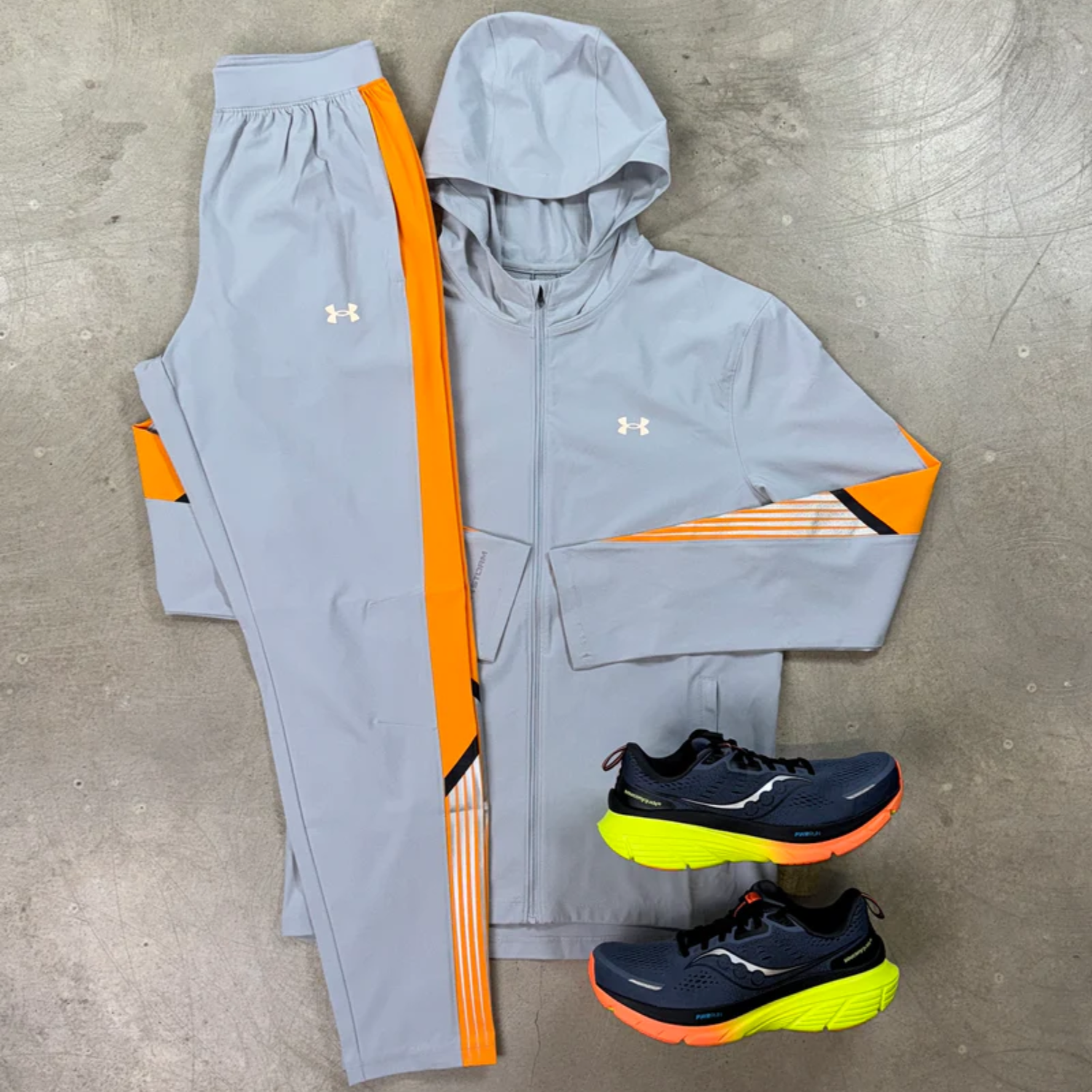 Under Armour - Survêtement Velociti Storm - Gris Mod/Orange